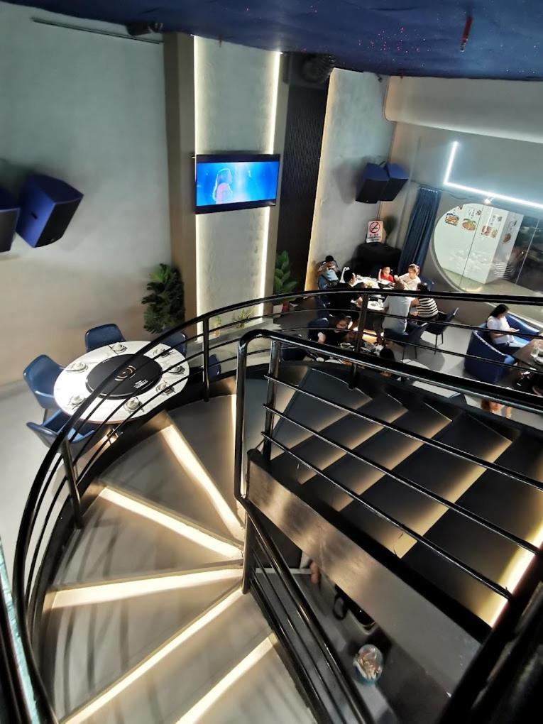 Апартаменты Sutera Avenue Кота-Кинабалу Экстерьер фото